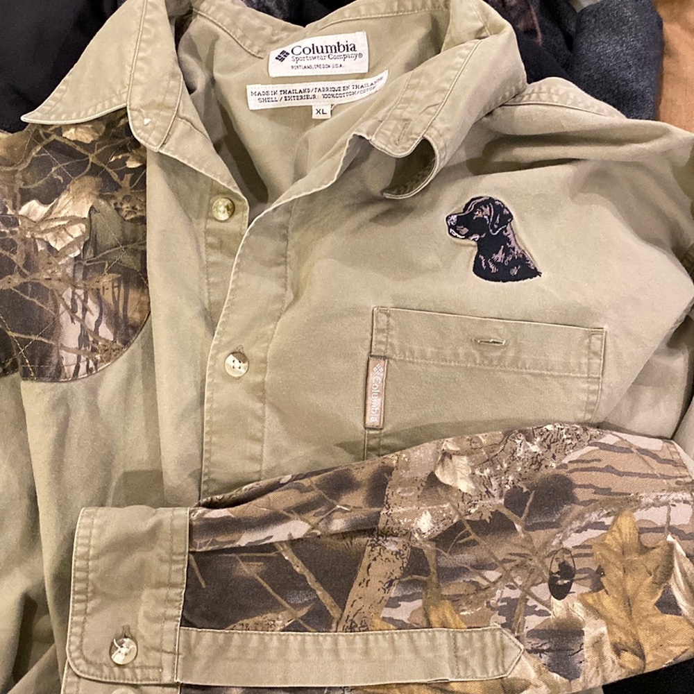 Vintage Columbia bird dog logo sportsmans shirt